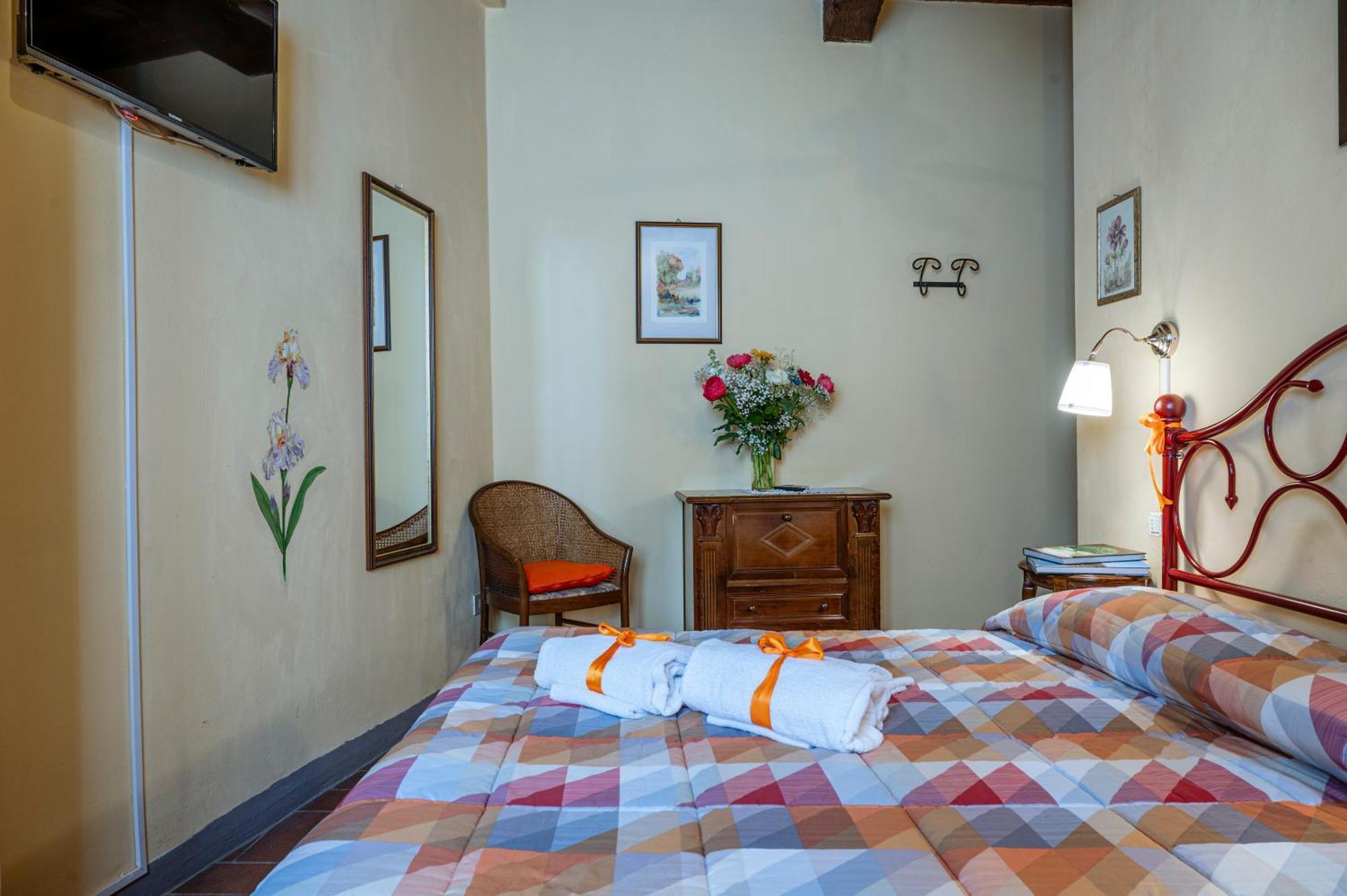 Antica Casa Dei Rassicurati Bed and Breakfast Montecarlo Eksteriør billede