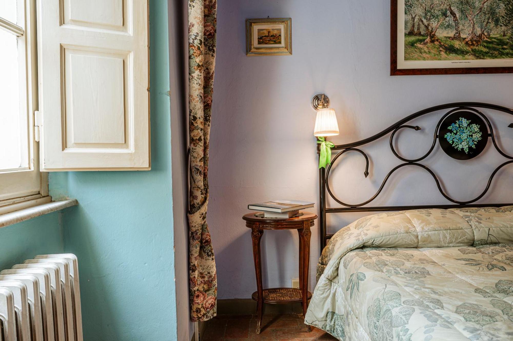 Antica Casa Dei Rassicurati Bed and Breakfast Montecarlo Eksteriør billede