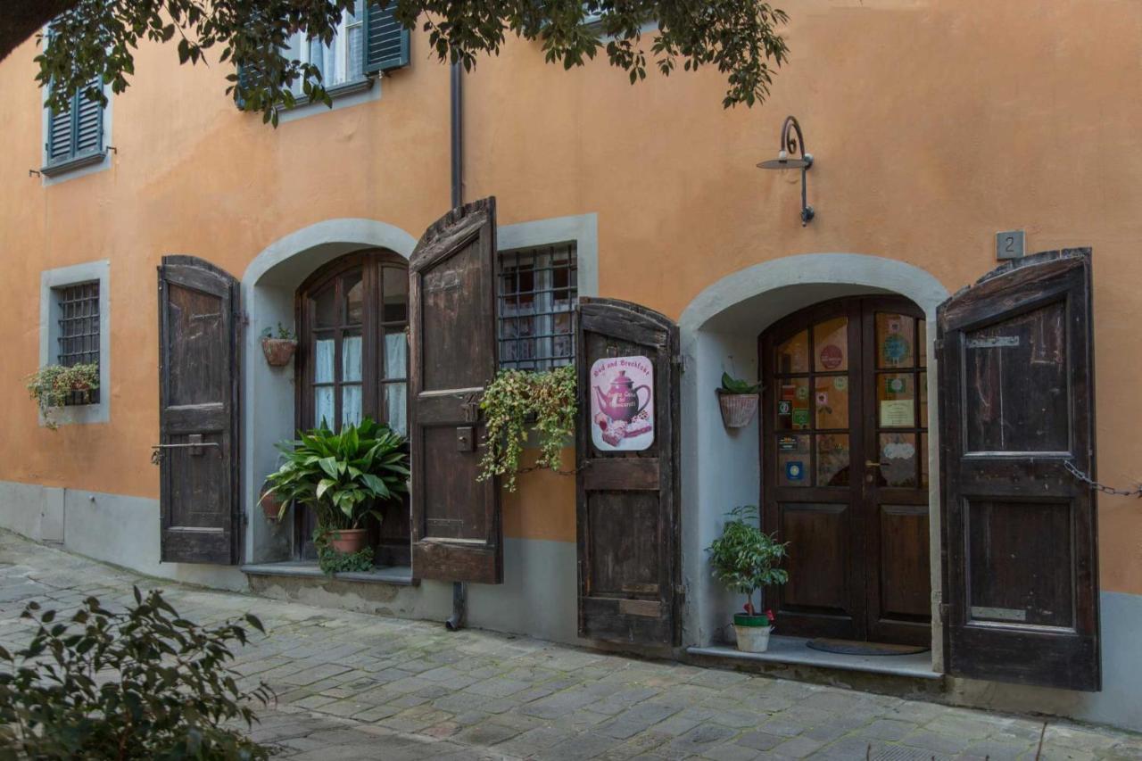 Antica Casa Dei Rassicurati Bed and Breakfast Montecarlo Eksteriør billede
