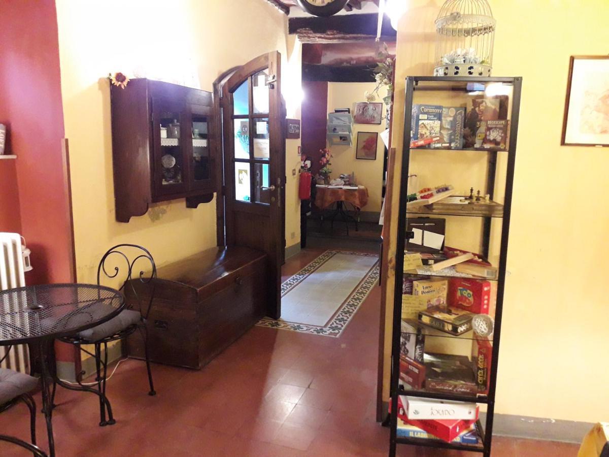 Antica Casa Dei Rassicurati Bed and Breakfast Montecarlo Eksteriør billede